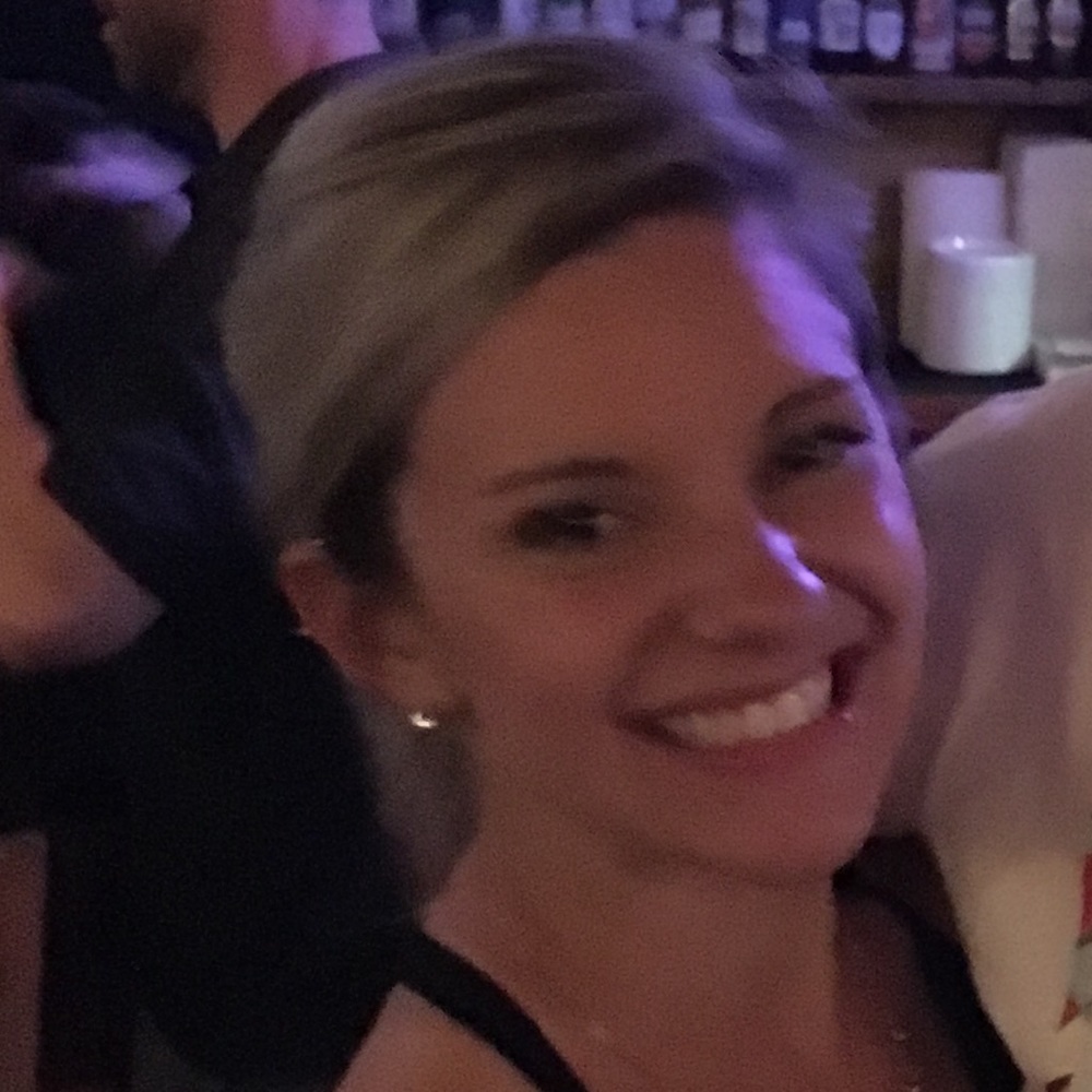 Meet your Posher, Danielle